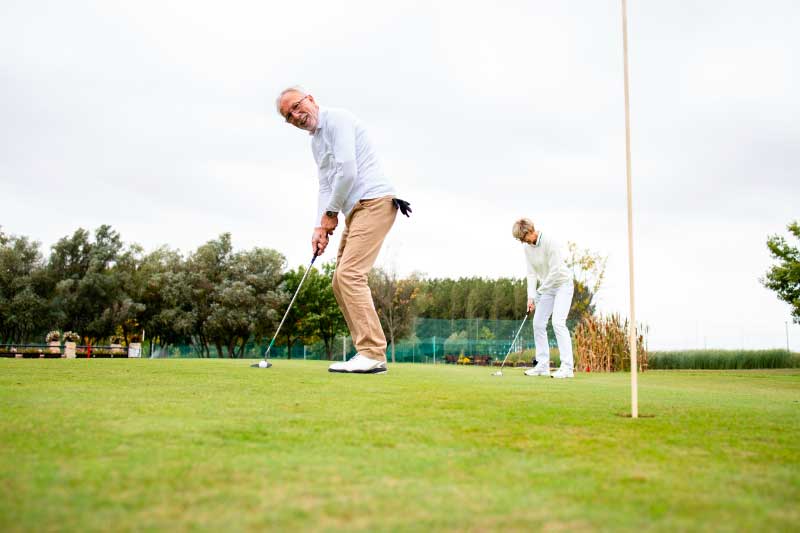 Conseils de swing de golf pour les seniors