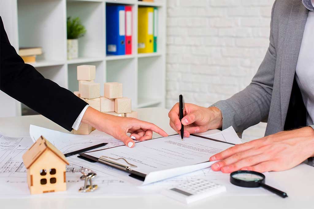 Real Estate Transactions: A Pro's Guide to Navigating Legal Challenges