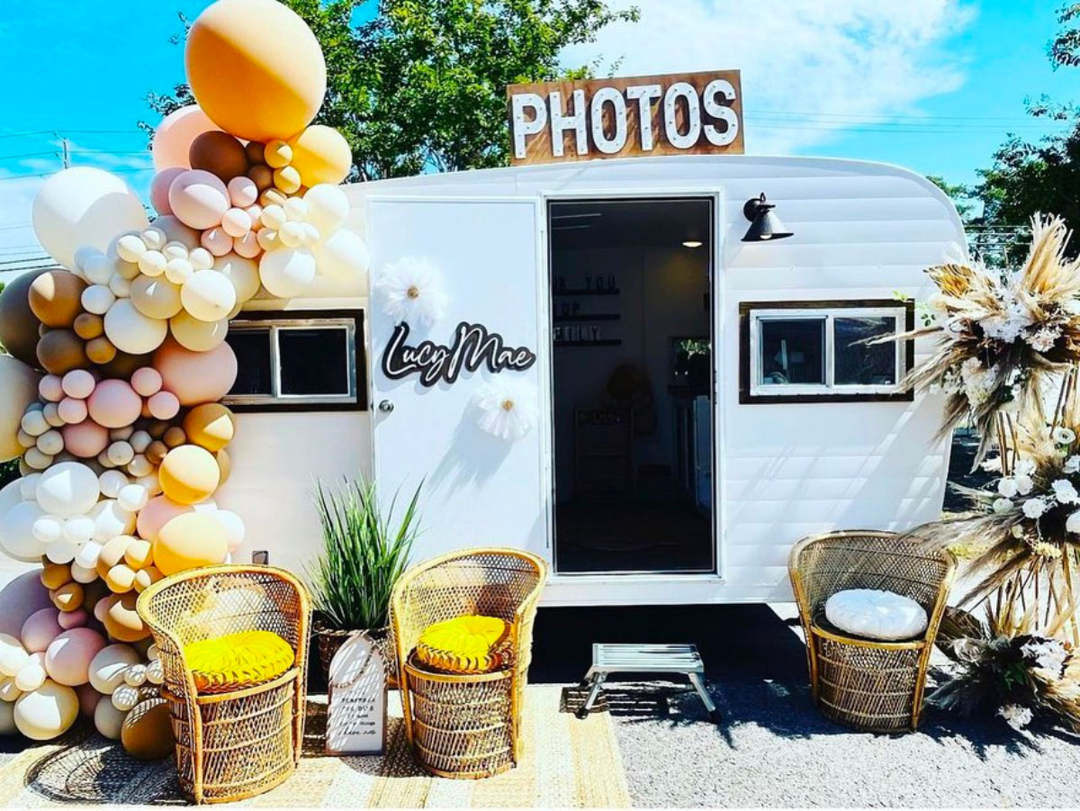 Why You Should Hire a Mobile Photobooth for Your Next Event of Any Kind