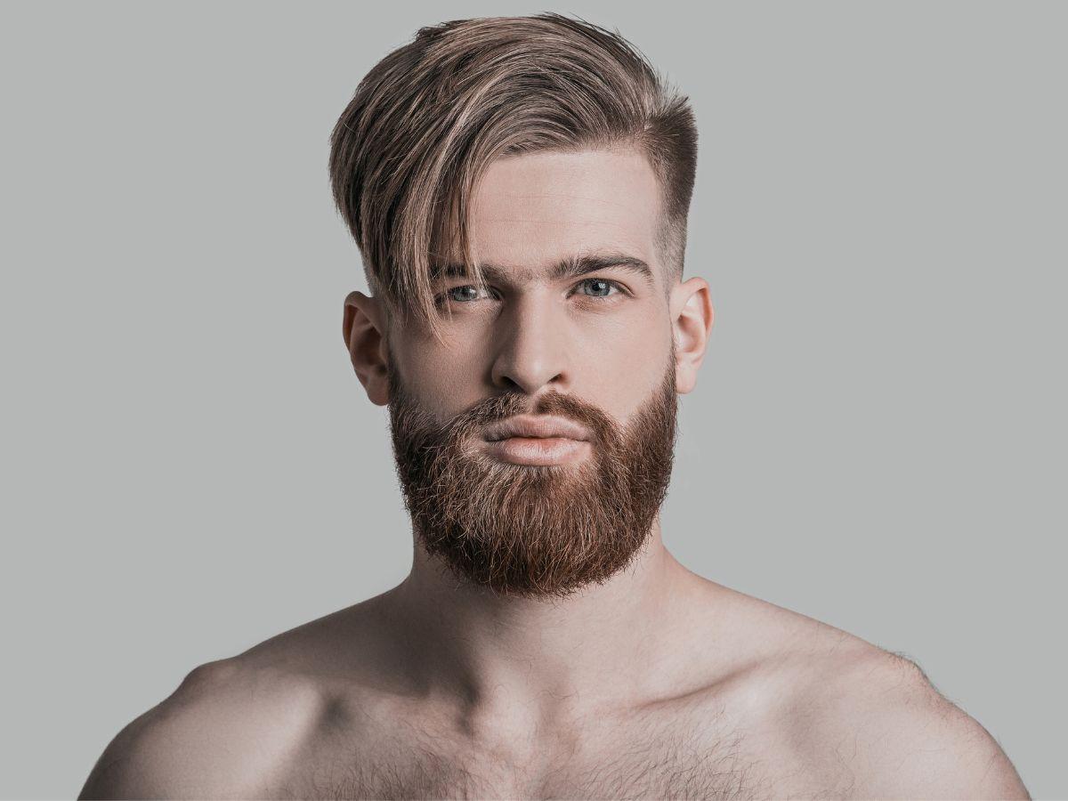 Coiffures homme 2024 : une coiffure assortie à la barbe