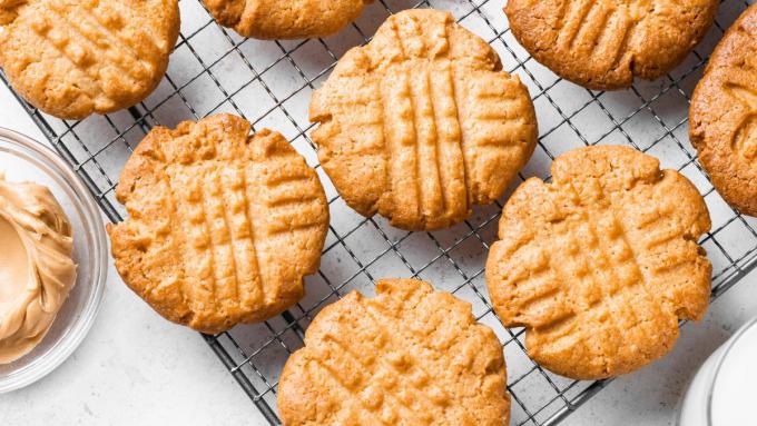 Biscuits au beurre de cacahuète Keto : 3 recettes de pâtisseries sucrées et faibles en glucides