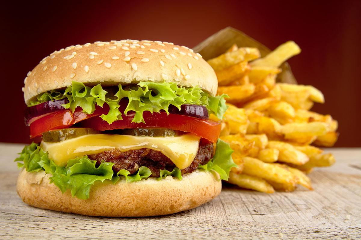 L'aliment le plus calorique : le cheeseburger