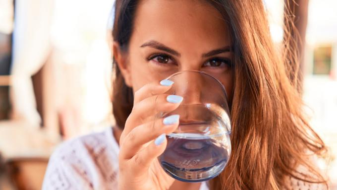 Que boire en cas de maladie rénale et que faut-il éviter ?  Parfois même l’eau peut être nocive