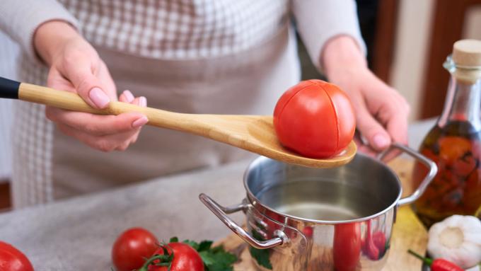 Qu’est-ce que le régime tomate et quels effets peut-il apporter ?  Vérifiez si cela vaut la peine de suivre un régime à base de tomates