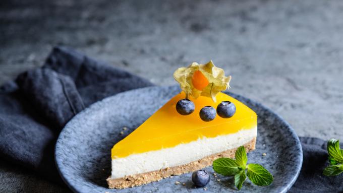 Les secrets d'un cheesecake en forme.  Découvrez comment remplacer les ingrédients riches en calories pour préparer un cheesecake sain et faible en calories.