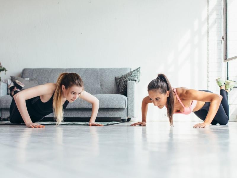 exercices de poitrine, pompes