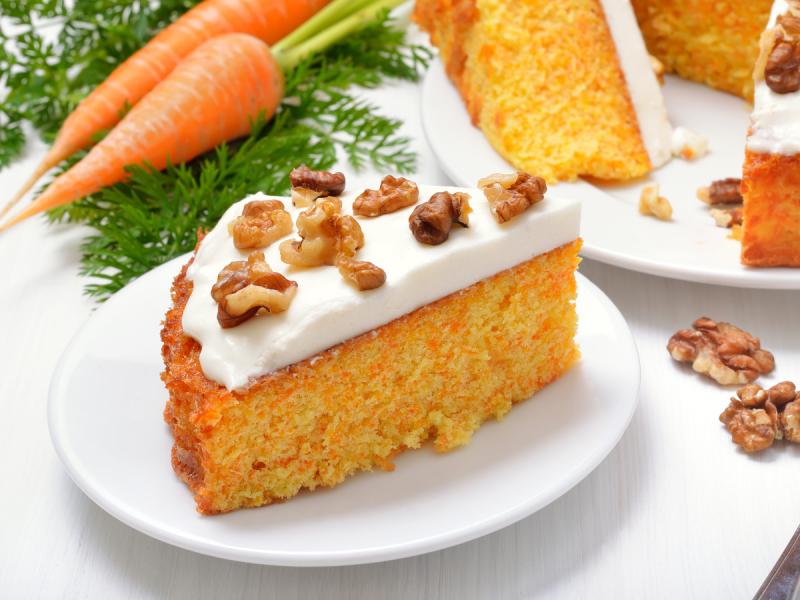 Gâteau aux carottes Keto et à la farine de noix de coco
