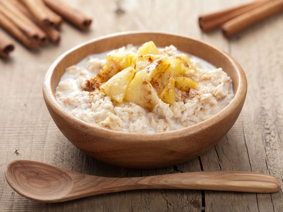 Diging facile: Semolina avec pomme au four