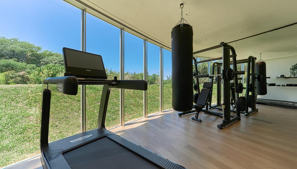 Villa Gym of the Earth avec vue sur la verdure extérieure