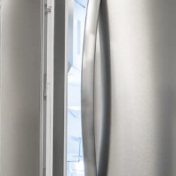 Si votre réfrigérateur ne reste pas fermé, cette astuce simple le résoudra