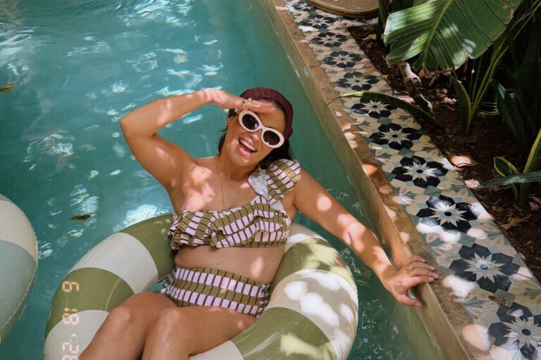 Le maillot de bain imprimé géométrique Women&rsquo;secret à porter en body de terrasse à moins de 13 euros