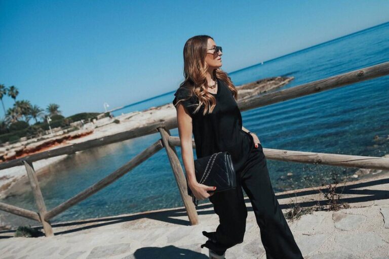 Mango réduit le pantalon à moins de 10 euros pour être confortable toute la journée : ample, polyvalent et flatteur