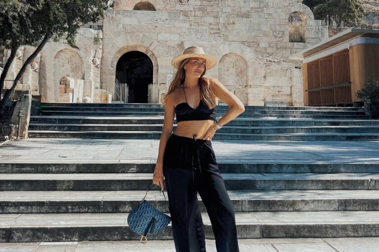 Zara lance un élégant pantalon large qui vous donne une silhouette en sablier pour moins de 23 euros