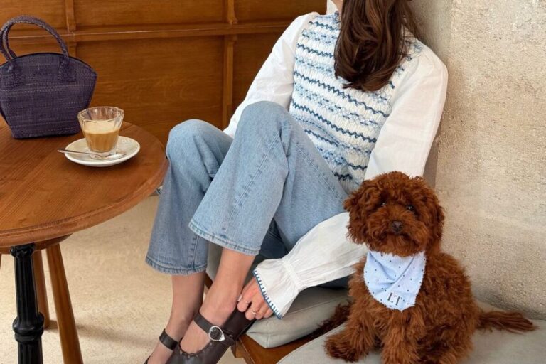 Bonjour l&rsquo;automne : Zara dit adieu aux sandales avec ces chaussures tendances que l&rsquo;on portera avec des jeans, des jupes et des robes