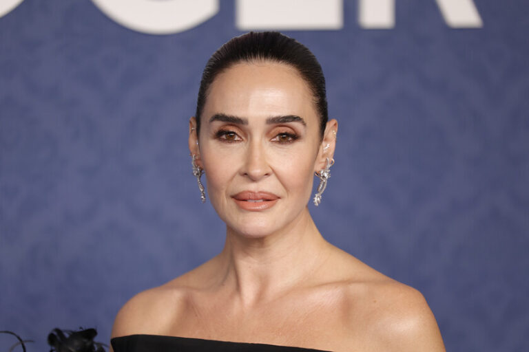 Vicky Martín Berrocal (53 ans) : "Ma mère vient de Nivea avec la canette bleue habituelle, c&rsquo;est merveilleux et je l&rsquo;utilise même pour les bottes de campagne"
